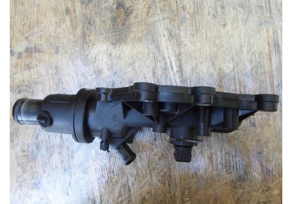 корпус термостатa, термостат Renault 1.4, 1.6 16V, 8200023915, 8200561434 , 8200158269